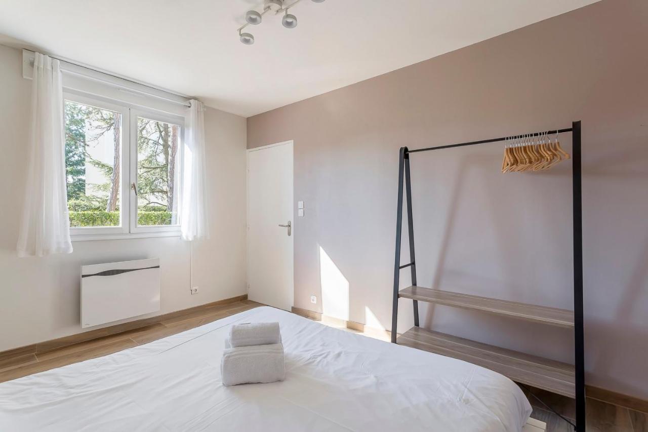 Suite Granges En Rez-De-Jardin Pour 4 Voyageurs Lyon Exteriér fotografie